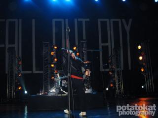 Image: fall-out-boy-hey-...572828471-bebd93.jpg