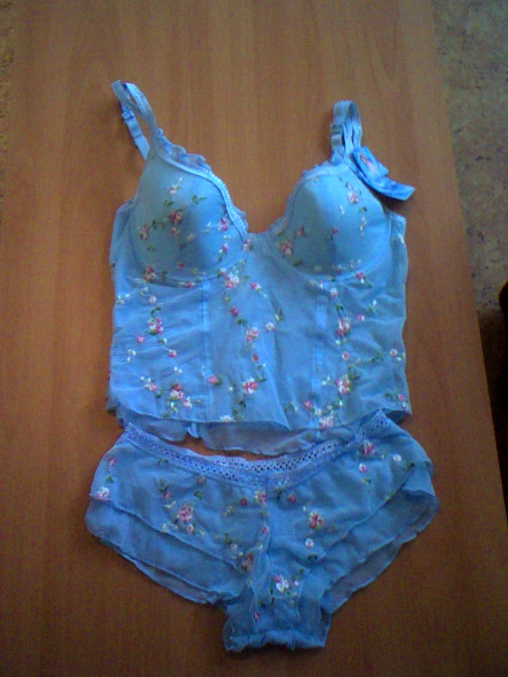 Image: lingerie-006-41f4a4.jpg